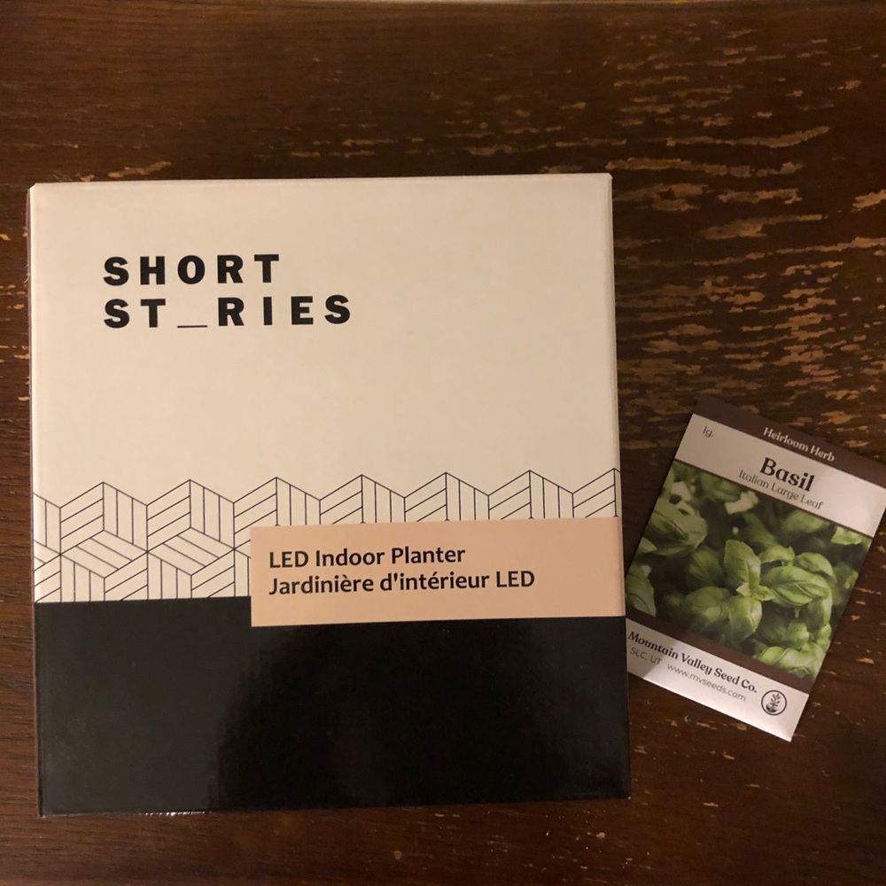 ⭐️ Short Stories Indoor LED Planter